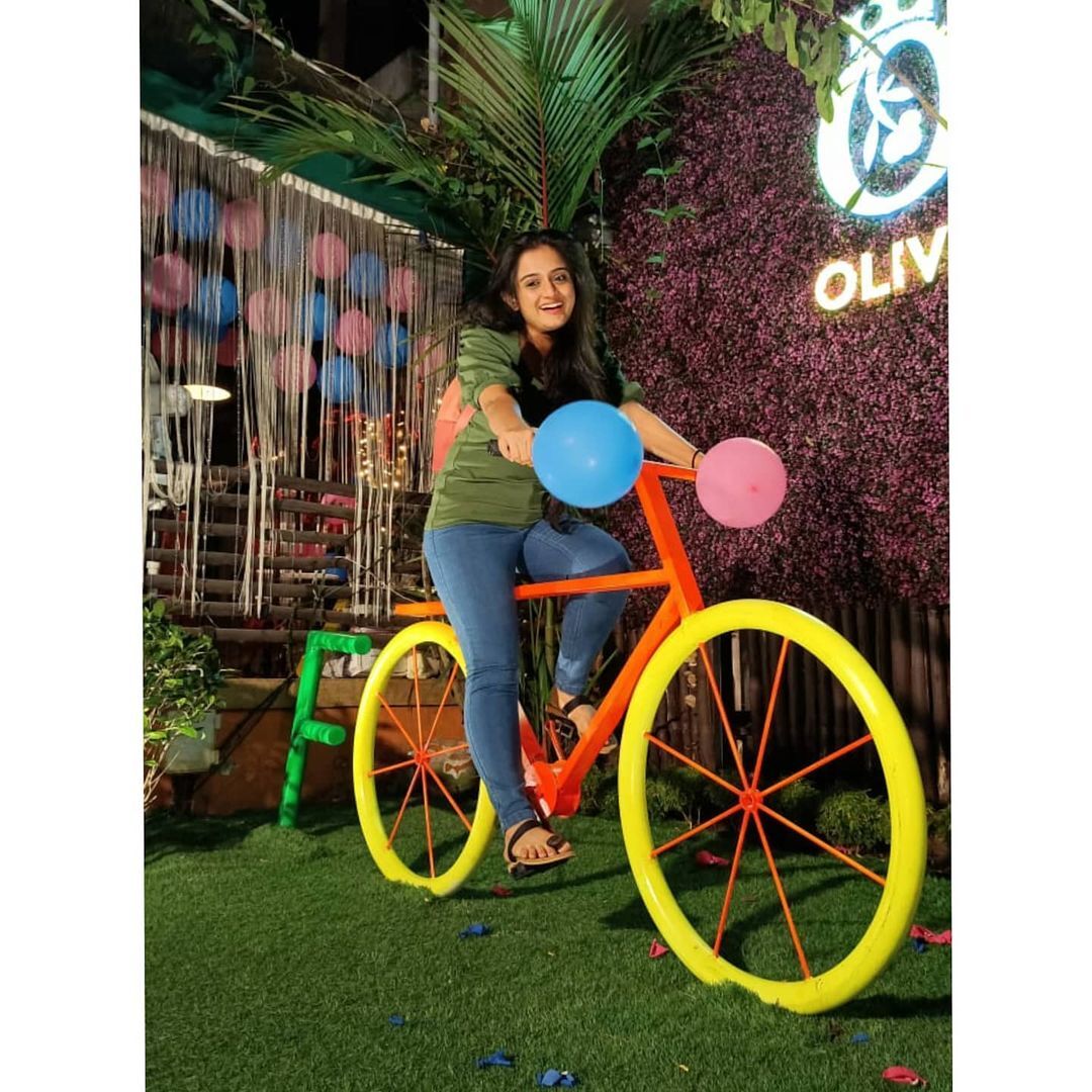 സാന്ത്വനത്തിലെ അഞ്ജലിയുടെ ഫോട്ടോഷൂട്ട് ചിത്രങ്ങള്‍ വൈറലാകുന്നു, കാണാം