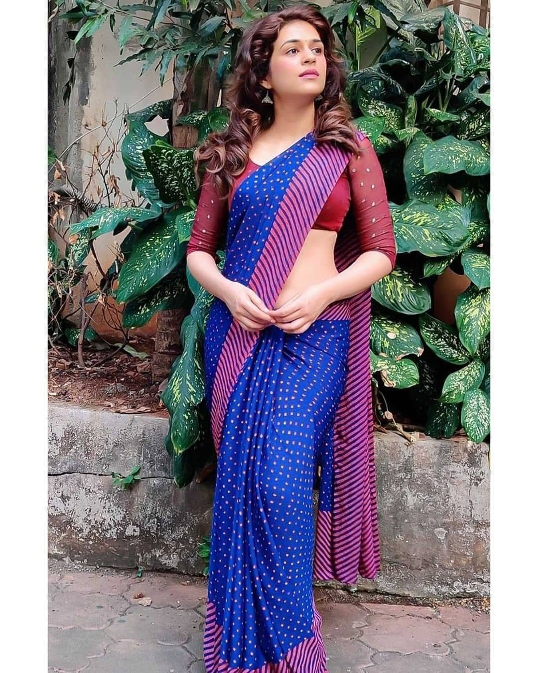 Rus ladyboy porno videolar