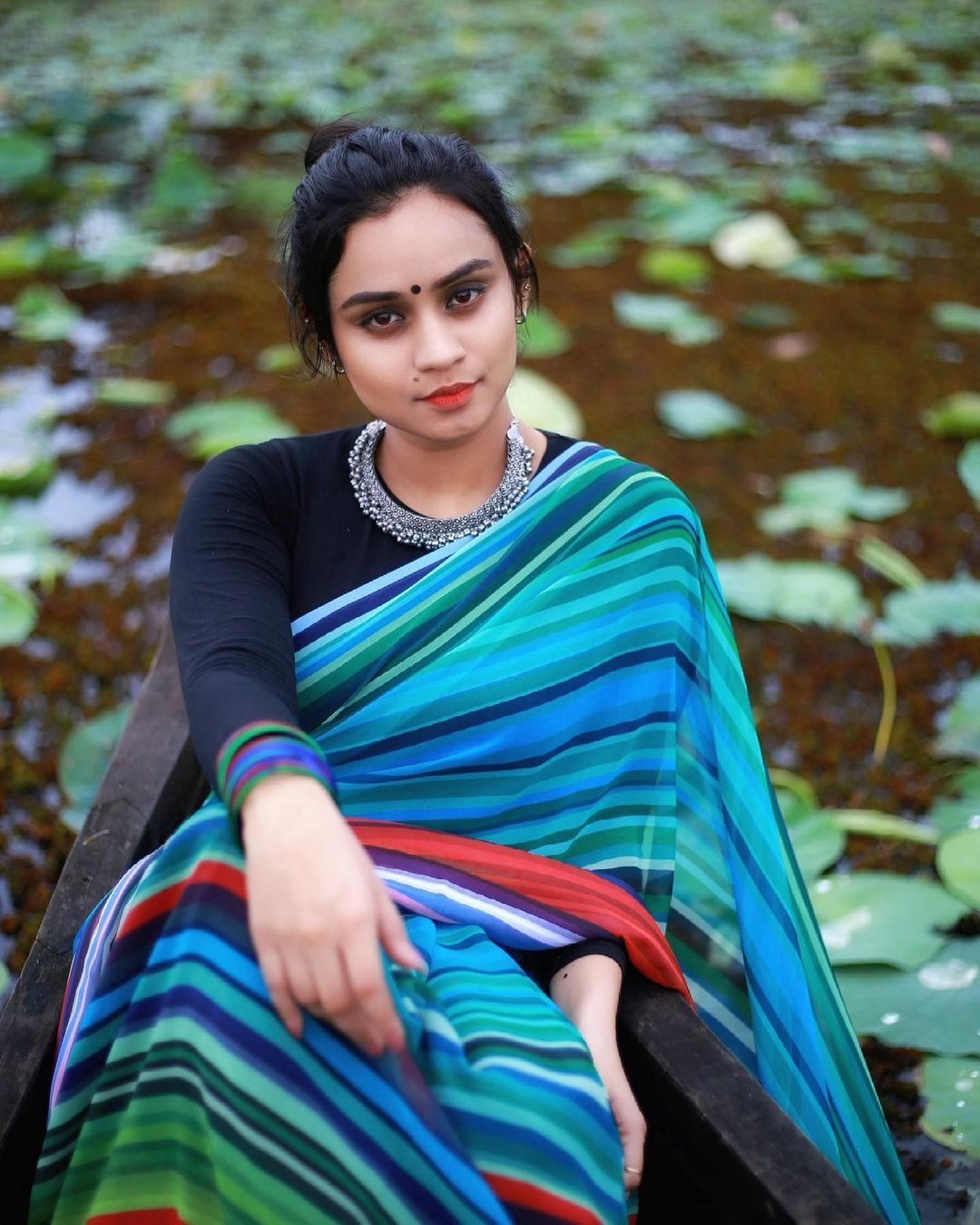 പുതിയ ലുക്കില്‍ തിളങ്ങി സ്റ്റാര്‍ മാജിക് അവതാരിക  ലക്ഷ്മി നക്ഷത്ര: പുതിയ ഫോട്ടോഷൂട്ട് കാണാം