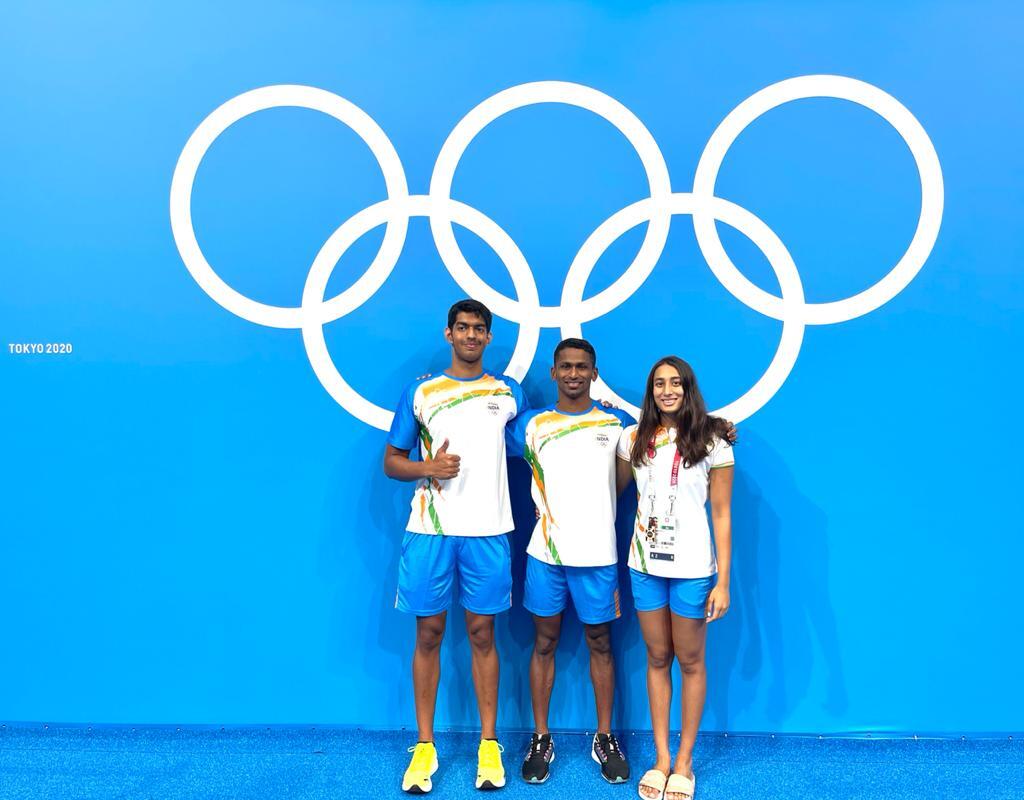 Tokyo olympics 2020: ఒలింపిక్ గ్రామంలో భారత బృందం..ఆల్‌ ది బెస్ట్ చెప్పేద్దాం..!!