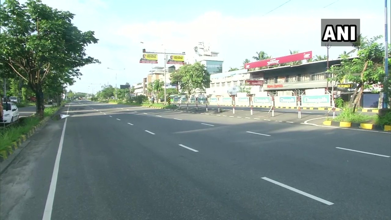 കേരളത്തില്‍ ഇന്ന് കടുത്ത നിയന്ത്രണം: ചിത്രങ്ങള്‍