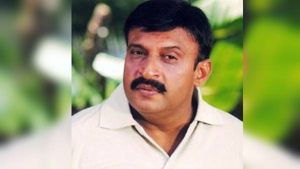 അഭിനയം മാത്രമല്ല കയ്യിലുളളത്, മലയാള സിനിമയിലെ ഡോക്ടർമാർ ഇവർ- ചിത്രങ്ങൾ