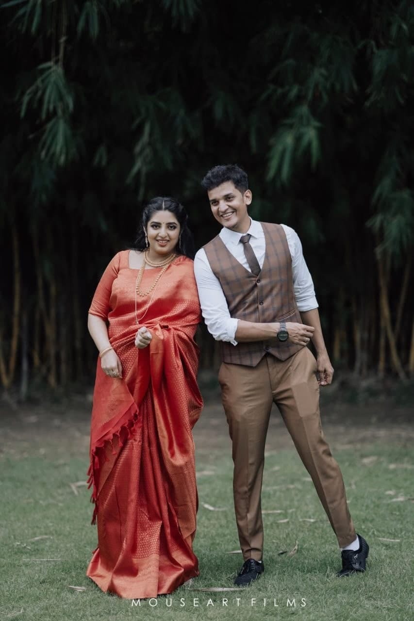 ഒരു തരി പൊന്നില്ലാതെ ബോബി ചെമ്മണ്ണൂരിന്റെ മകളുടെ വിവാഹം; ചിത്രങ്ങള്‍ കാണാം, വരന്‍ നടന്‍ സാം സബിന്‍