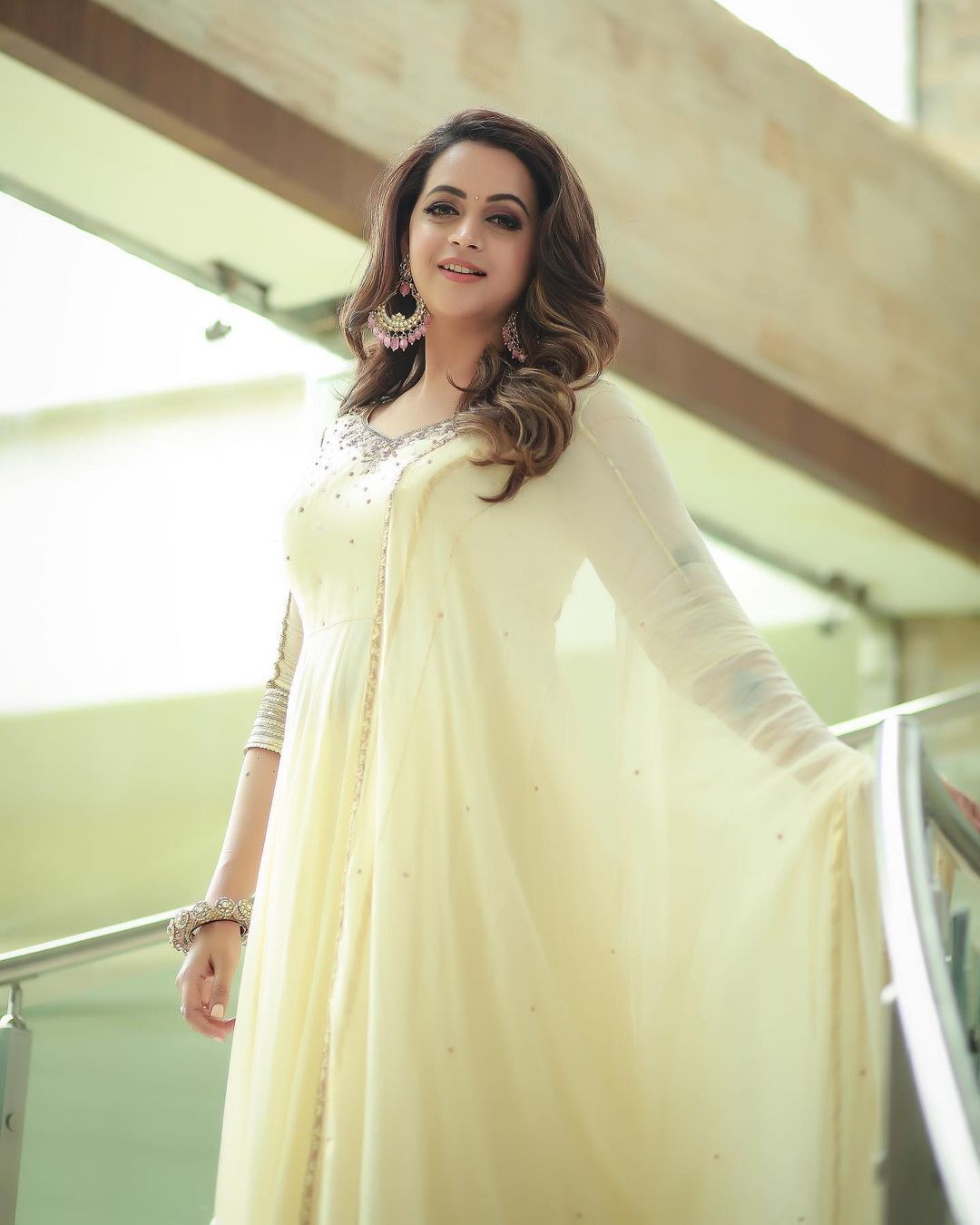 അനാര്‍ക്കലിയില്‍ ഞെട്ടിച്ച് ഭാവന; അഭിനന്ദിച്ച് രമ്യ നമ്പീശനും ഗീതു മോഹന്‍ദാസും