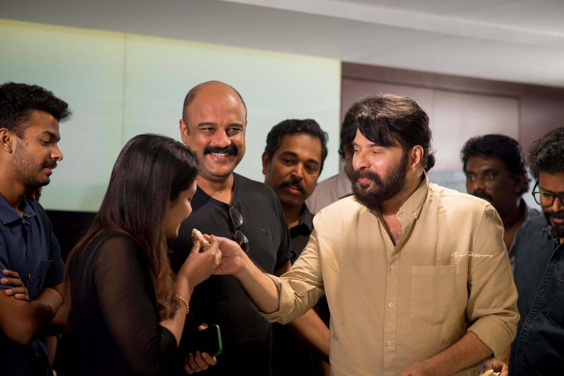 വീണ്ടും മമ്മൂട്ടി... തരംഗമായി പുതിയ ഫോട്ടോ, താര രാജാവിന്റെ ചിത്രം ഏറ്റെടുത്ത് ആരാധകര്‍