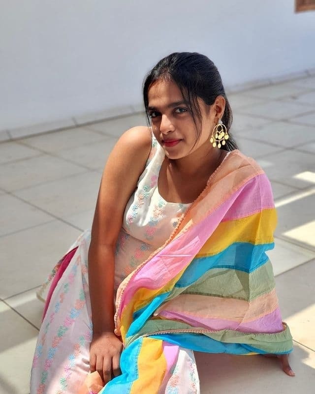 തണ്ണീര്‍മത്തനിലെ 'സ്‌കൂള്‍ കുട്ടി' തന്നെയാണോ ഇത്; ഗോപിക രമേശിന്റെ ചിത്രങ്ങള്‍ വൈറല്‍