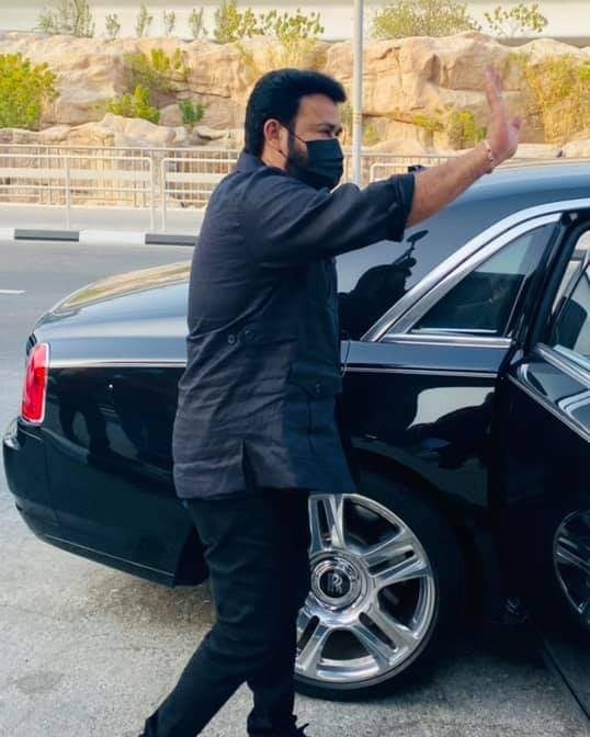 ഗോള്‍ഡന്‍ വിസ സ്വീകരിക്കാനായി താരരാജാക്കന്‍മാര്‍ ദുബൈയില്‍: ചിത്രങ്ങള്‍ വൈറല്‍