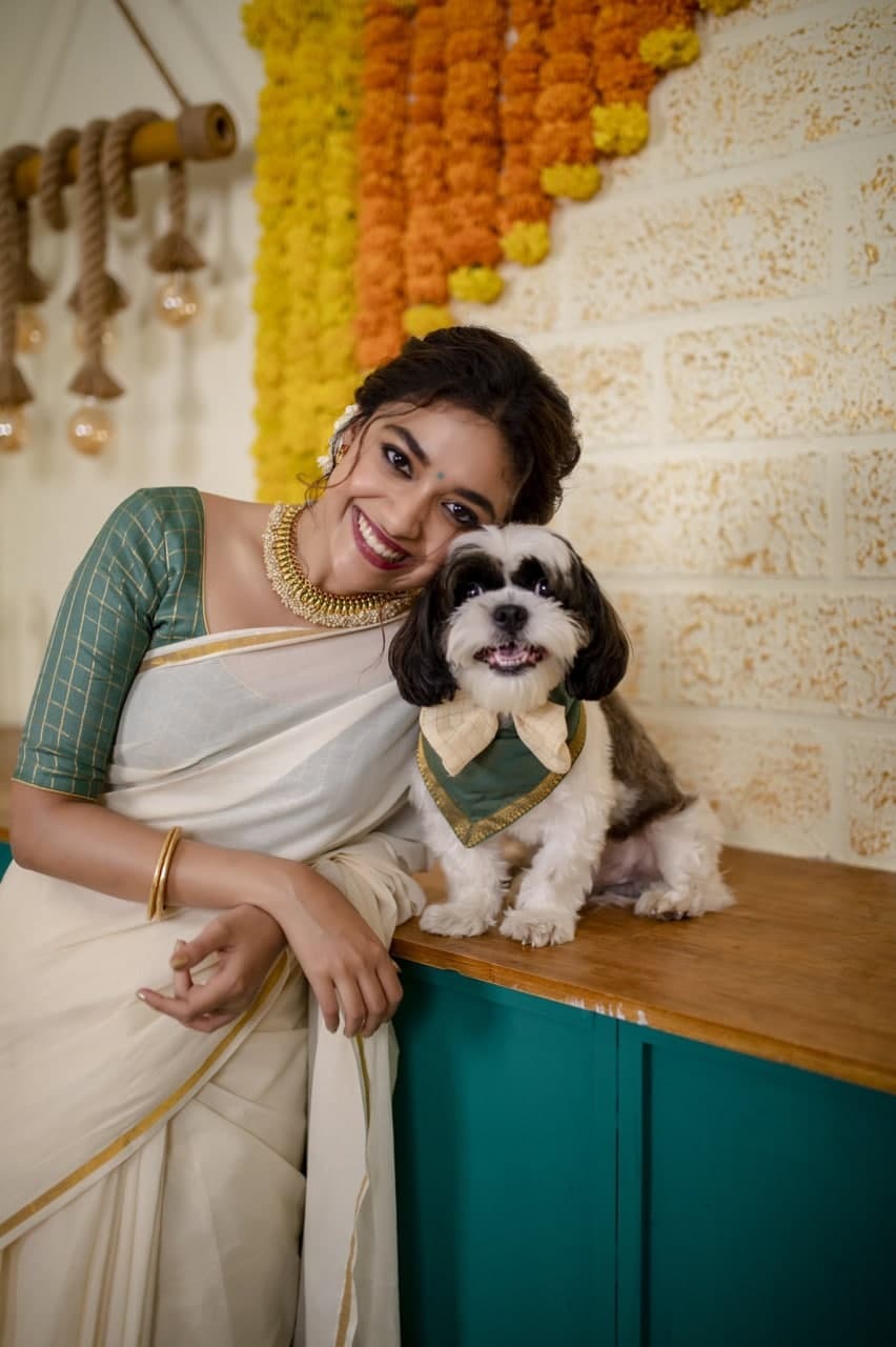 ഓണമാഘോഷിച്ച് നടി കീര്‍ത്തി സുരേഷ്; താരത്തിന്റെ അടിപൊളി ചിത്രങ്ങള്‍