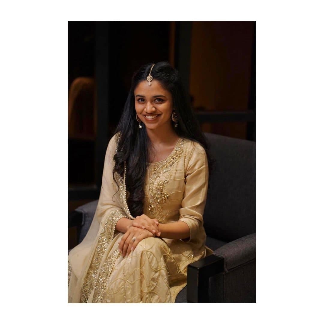 ഓണം ആഘോഷിച്ച് ദിലീപിന്റെ മക്കള്‍ മീനാക്ഷിയും മഹാലക്ഷ്മിയും; ഫോട്ടോ വൈറല്‍, അല്‍പ്പം വൈകി