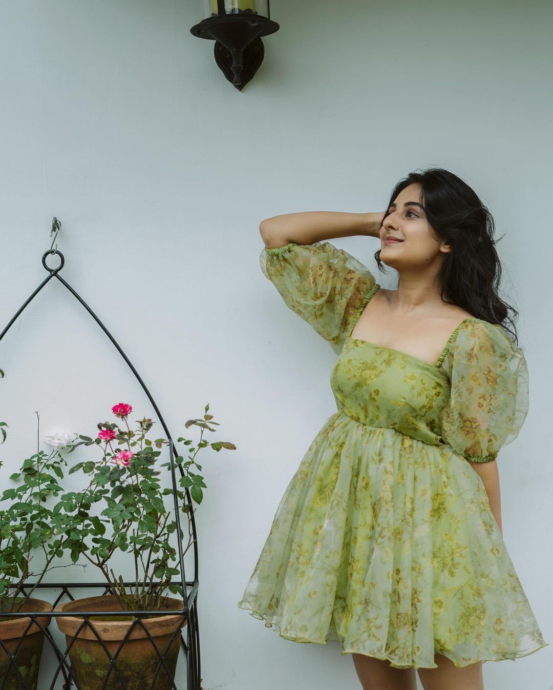 దృశ్యం సినిమాలో వెంకటేష్ కూతురు: ఇప్పుడు ఎలా ఉందో చూడండి..!!