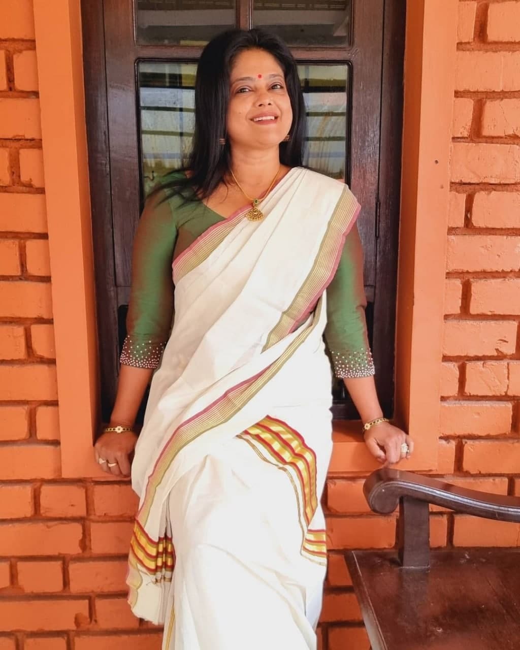 കുട്ടിയമ്മ സ്ലിം ബ്യൂട്ടിയാണ്; നടി മഞ്ജുവിന്റെ ചിത്രങ്ങള്‍ ഏറ്റെടുത്ത് ആരാധകര്‍