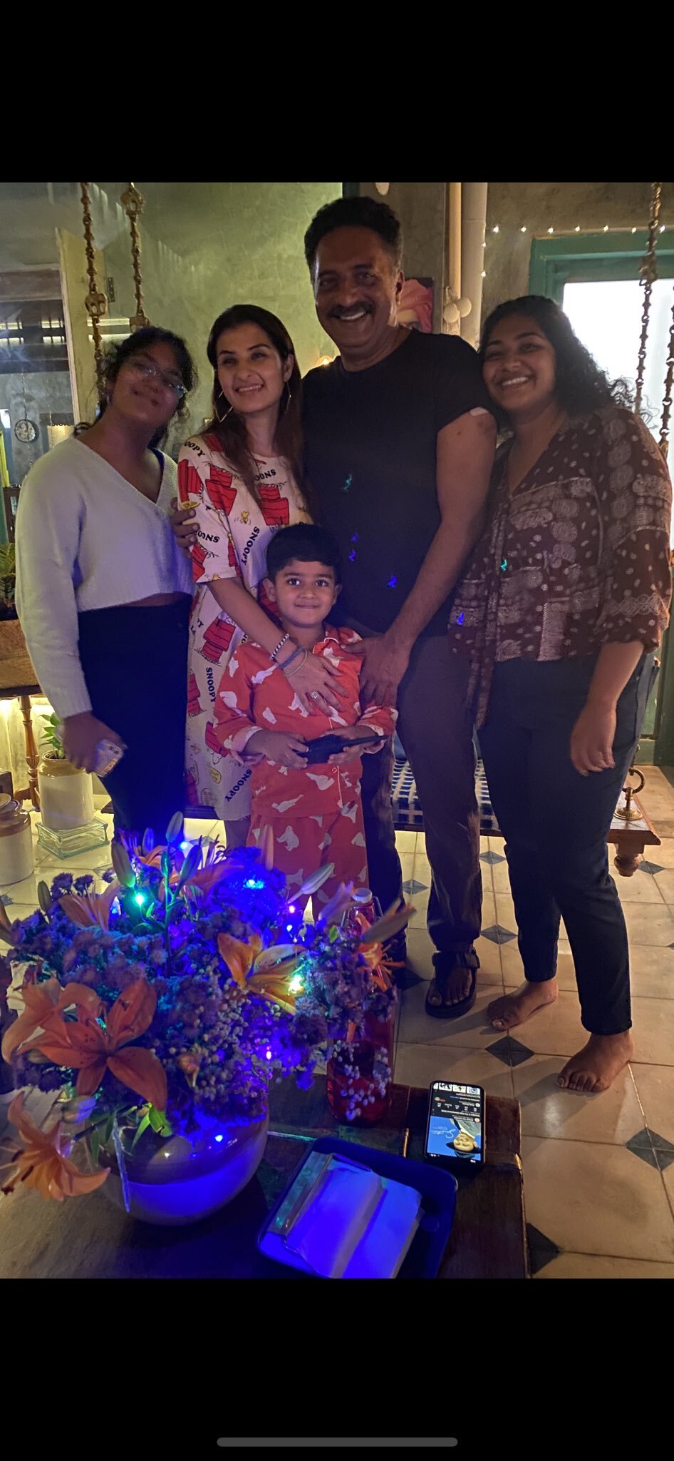 നടന്‍ പ്രകാശ് രാജ് 'വീണ്ടും വിവാഹിതനായി'; മകന്റെ ആഗ്രഹം നടന്നു... ചിത്രങ്ങള്‍ പങ്കിട്ട് താരം