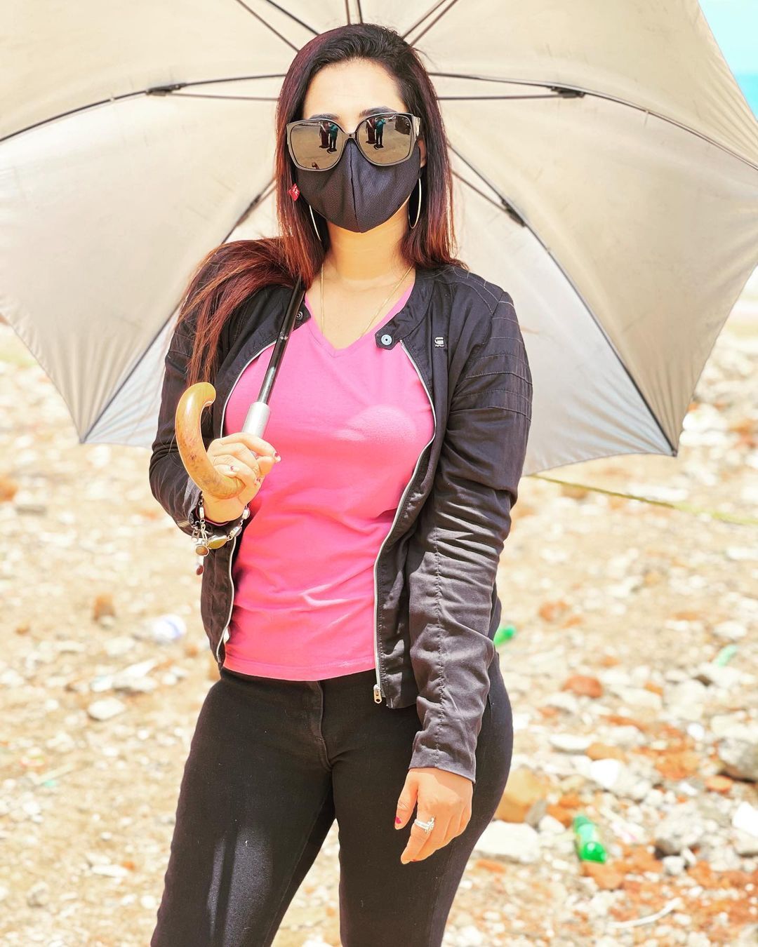 കുടുംബവുമായി ഒരു ഔട്ടിങ്: ചിത്രങ്ങള്‍ പങ്കുവെച്ച് ബിഗ് ബോസ് താരം രമ്യ പണിക്കര്‍