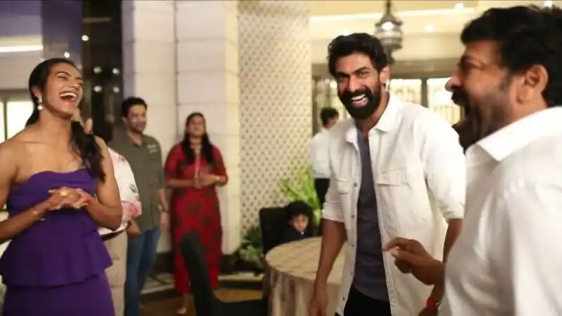 పీవీ సింధుకి 'మెగా' సన్మానం: హాజరైన సినీ ప్రముఖులు (ఫోటోలు)