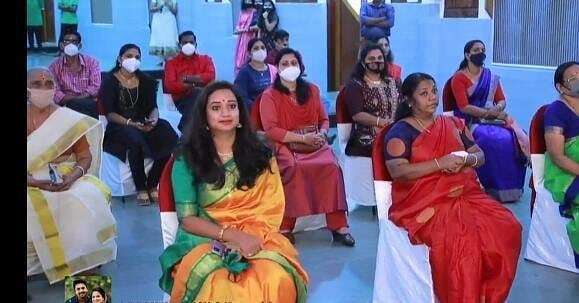 നടന്‍ വിഷ്ണുവിന് ജീവിതസഖിയായി കാവ്യ, വിവാഹ ചിത്രങ്ങള്‍