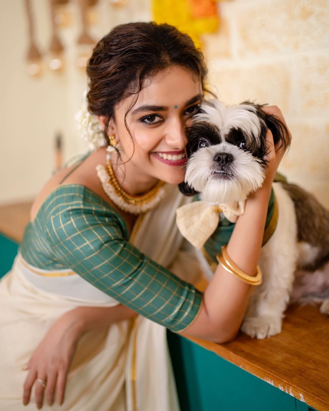 പ്രിയപ്പെട്ട നൈക്കിനൊപ്പമുള്ള നിമിഷങ്ങള്‍ പങ്കുവച്ച് കീര്‍ത്തി സുരേഷ്; വൈറല്‍ ചിത്രങ്ങള്‍ കാണാം