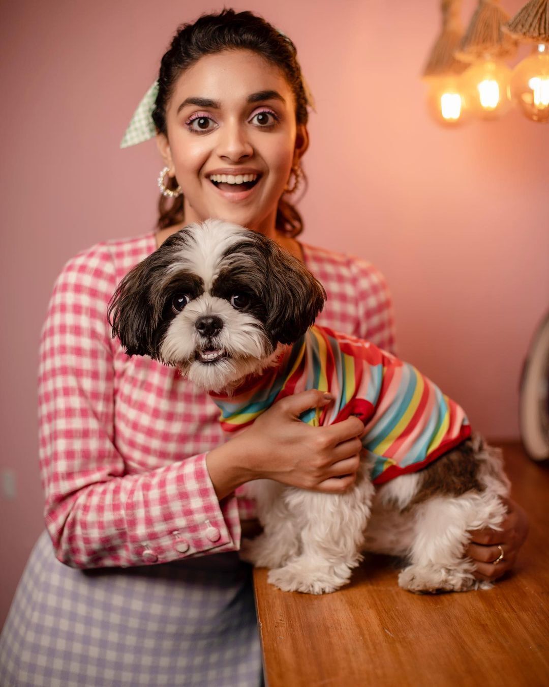 പ്രിയപ്പെട്ട നൈക്കിനൊപ്പമുള്ള നിമിഷങ്ങള്‍ പങ്കുവച്ച് കീര്‍ത്തി സുരേഷ്; വൈറല്‍ ചിത്രങ്ങള്‍ കാണാം