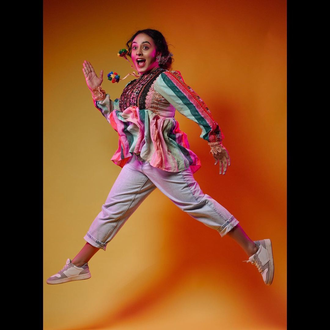 റോക്കിംഗ് പേളി മാണി; വെറൈറ്റി ഫോട്ടോ ഷൂട്ടുമായി താരം, ചിത്രങ്ങള്‍ വൈറല്‍