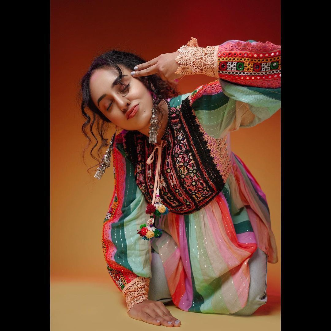 റോക്കിംഗ് പേളി മാണി; വെറൈറ്റി ഫോട്ടോ ഷൂട്ടുമായി താരം, ചിത്രങ്ങള്‍ വൈറല്‍