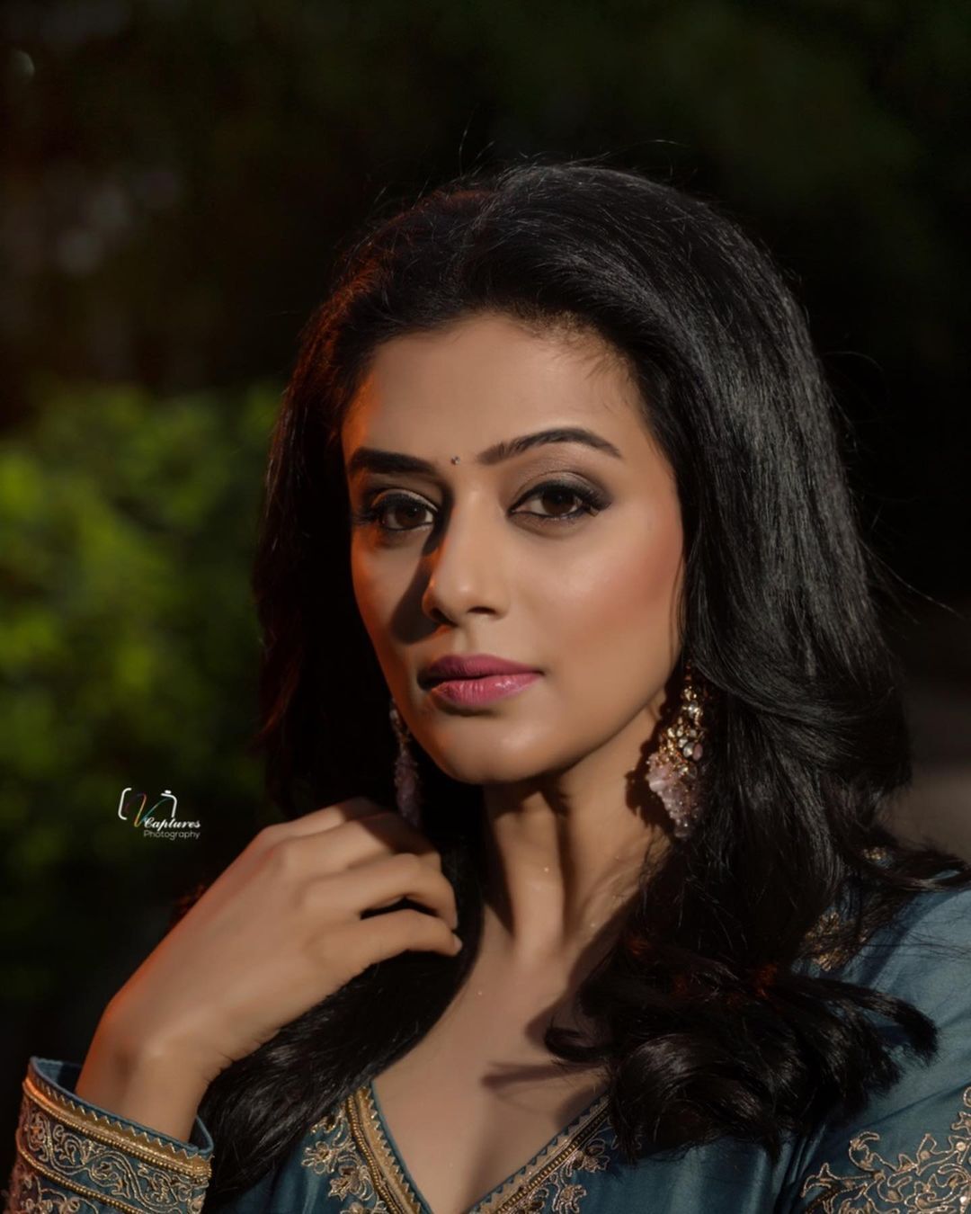 കിടിലം മേക്ക്ഓവറിൽ പ്രിയമണി; ഫൊട്ടോഷൂട്ട് വൈറൽ