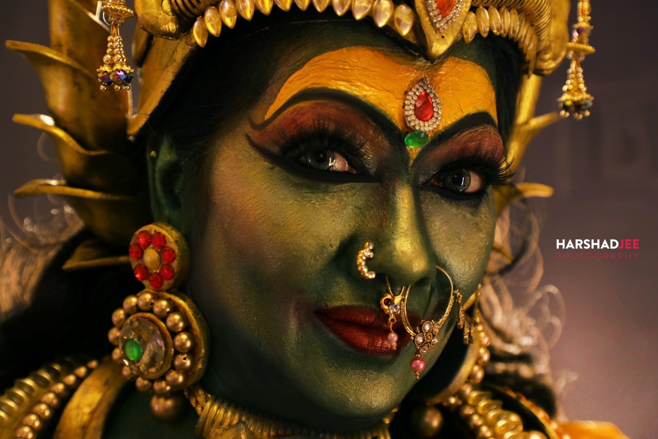 ஆடி மாதத்தில் அம்மனாக மாறிய ரேகா...அசத்தல் ஃபோட்டோஷுட்
