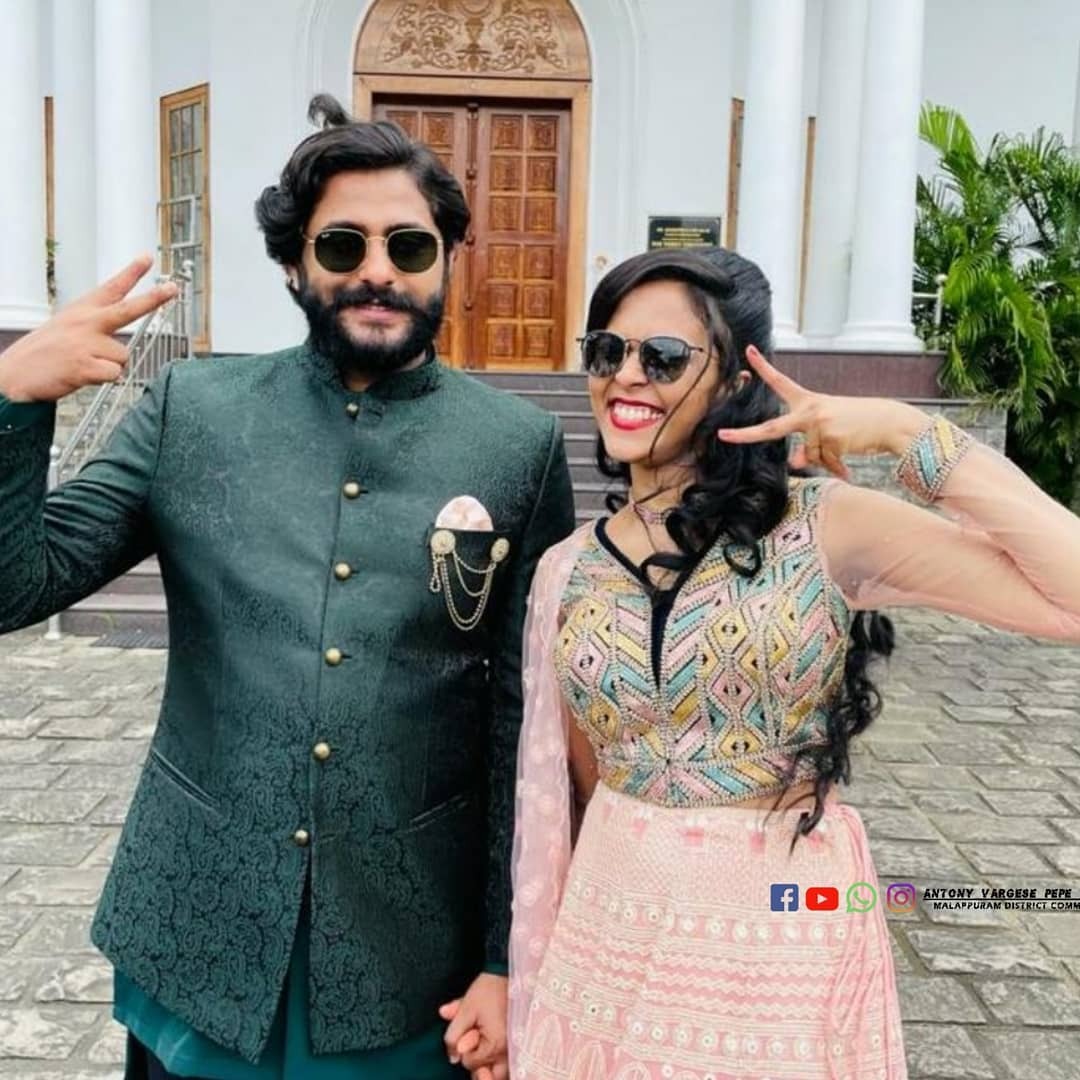 അങ്കമാലി ഡയറീസിലെ പെപ്പേ വിവാഹിതനാകുന്നു; നടന്‍ ആന്റണി വര്‍ഗീസിന്റെ വിവാഹ നിശ്ചയ ചിത്രങ്ങള്‍ കാണാം