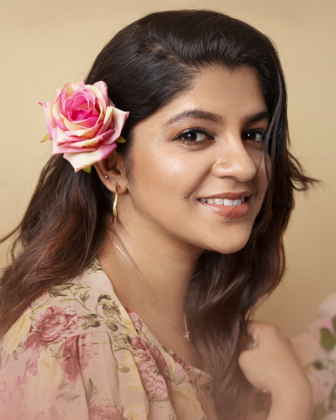 പുതുപുത്തന്‍ ലുക്കില്‍ അപര്‍ണ ബാലമുരളി; വൈറലായി പുതിയ ഫോട്ടോഷൂട്ട്