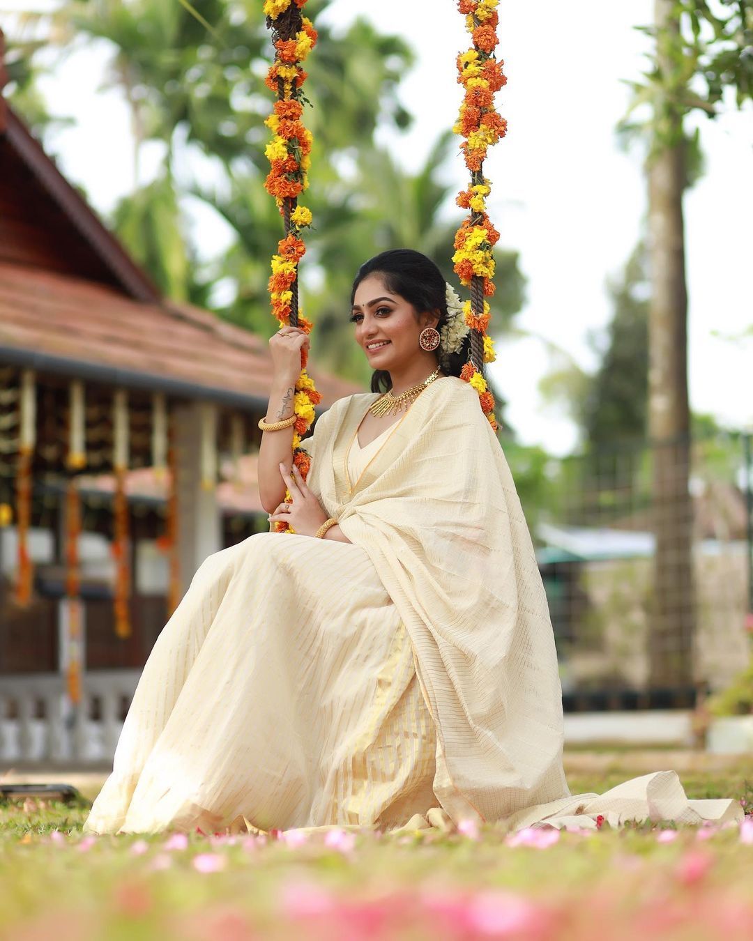 താരരാജാവിനൊപ്പമുള്ള ചിത്രങ്ങള്‍ പങ്കുവച്ച് ആര്യ; വൈറല്‍ ചിത്രങ്ങള്‍ കാണാം