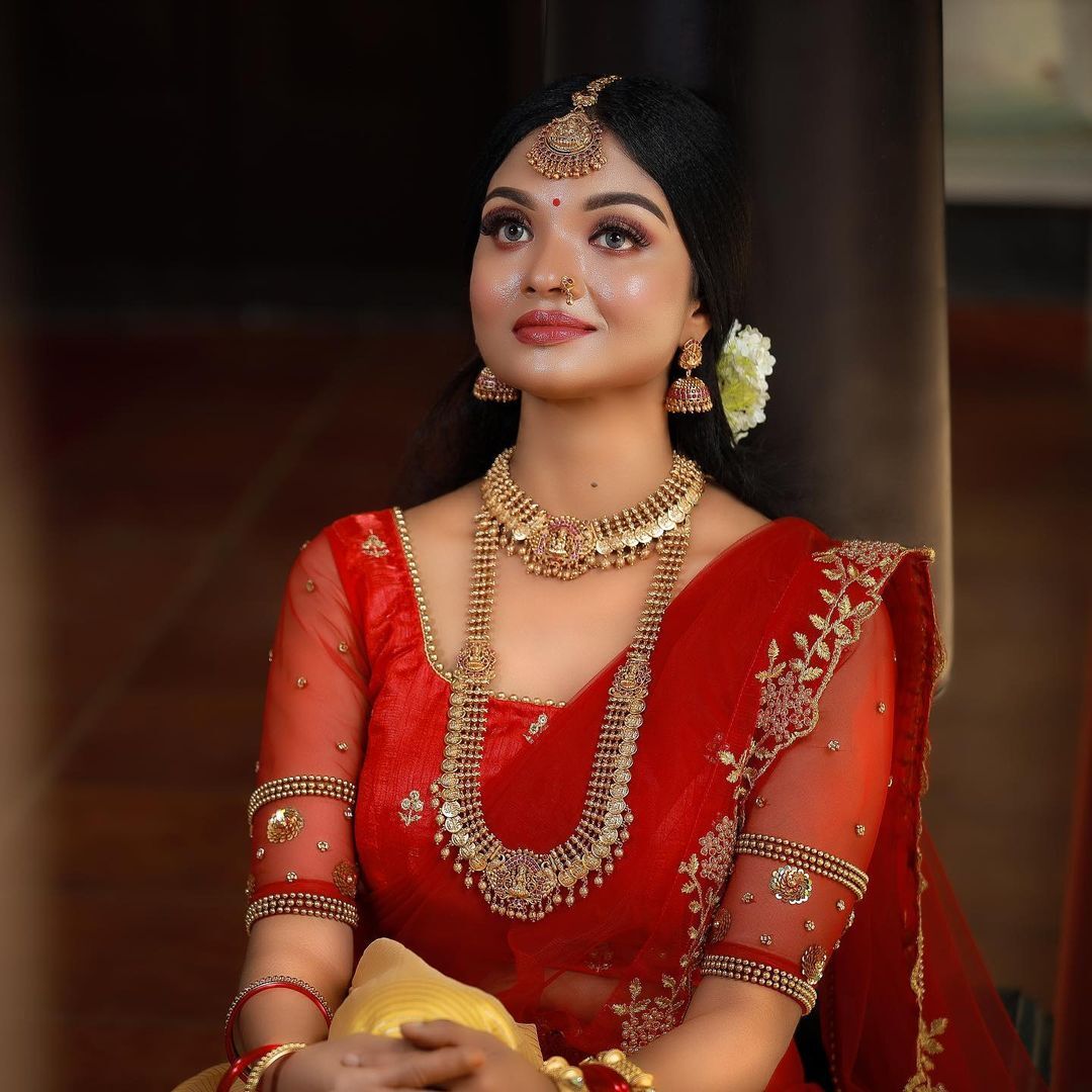 'ഐശ്വര്യ റായി അല്ലേ'.. ഞെട്ടിച്ച് ബിഗ് ബോസ് താരം സൂര്യ.. ഫോട്ടോകൾ വൈറൽ