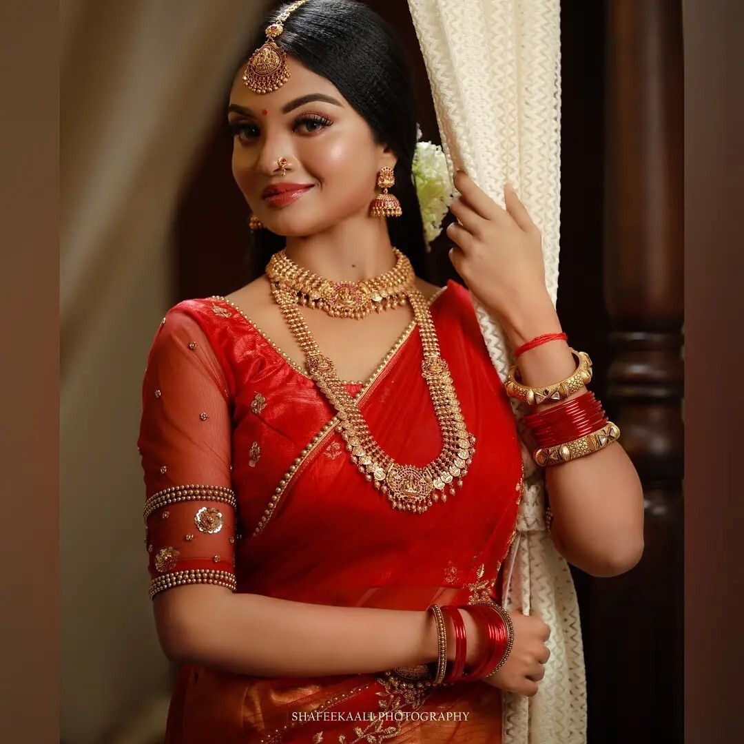 'ഐശ്വര്യ റായി അല്ലേ'.. ഞെട്ടിച്ച് ബിഗ് ബോസ് താരം സൂര്യ.. ഫോട്ടോകൾ വൈറൽ