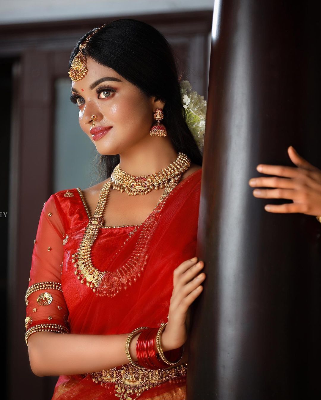 'ഐശ്വര്യ റായി അല്ലേ'.. ഞെട്ടിച്ച് ബിഗ് ബോസ് താരം സൂര്യ.. ഫോട്ടോകൾ വൈറൽ