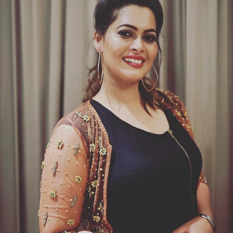 വൈറലായി സജ്ന ഫിറോസിന്‍റെ പുതിയ ചിത്രങ്ങള്‍