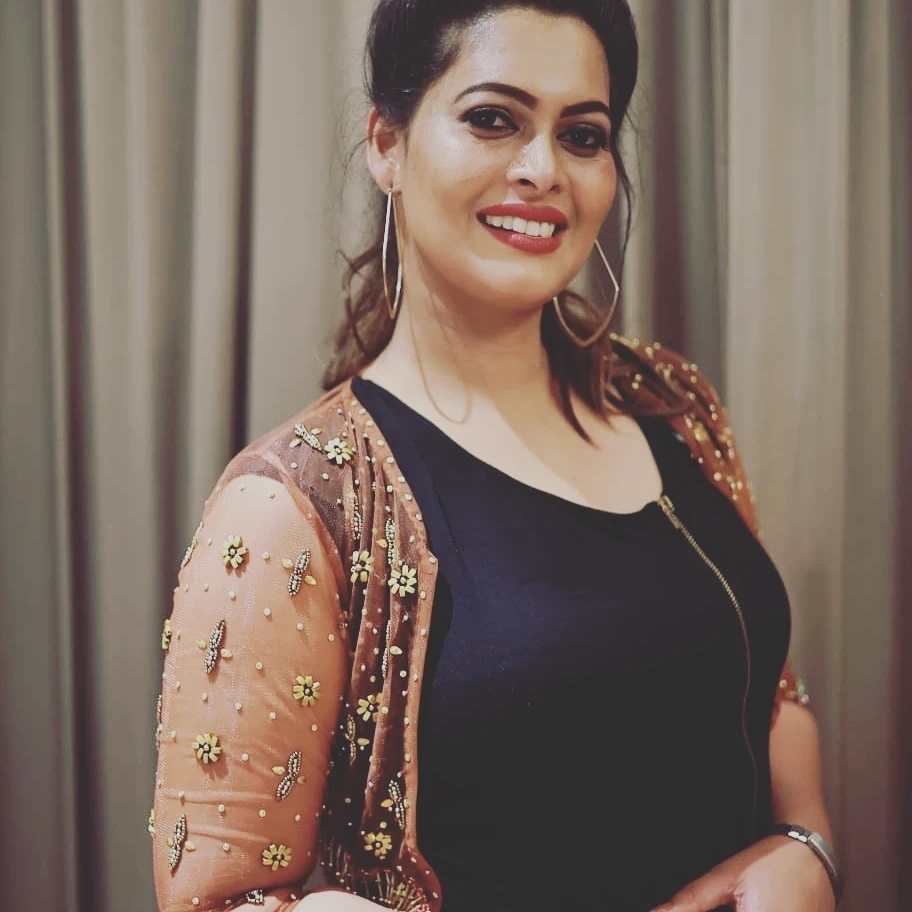 വൈറലായി സജ്ന ഫിറോസിന്‍റെ പുതിയ ചിത്രങ്ങള്‍