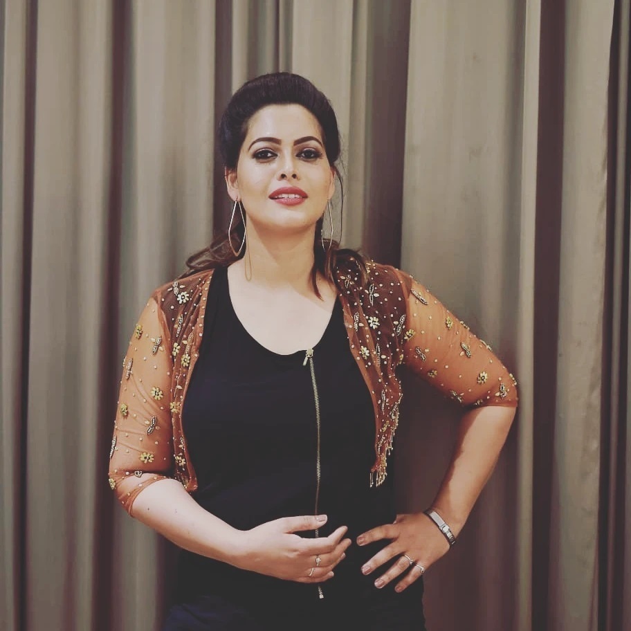 വൈറലായി സജ്ന ഫിറോസിന്‍റെ പുതിയ ചിത്രങ്ങള്‍