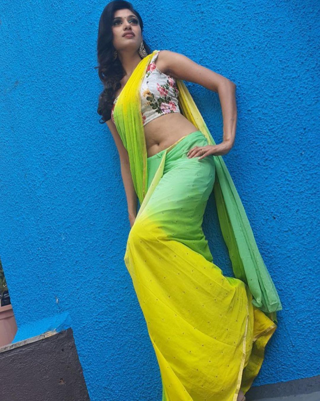 കേരള സാരിയിൽ കലക്കൻ ലുക്കിൽ തമിഴ് ബിഗ് ബോസ് താരം ഓവിയ; ചിത്രങ്ങൾ കാണാം