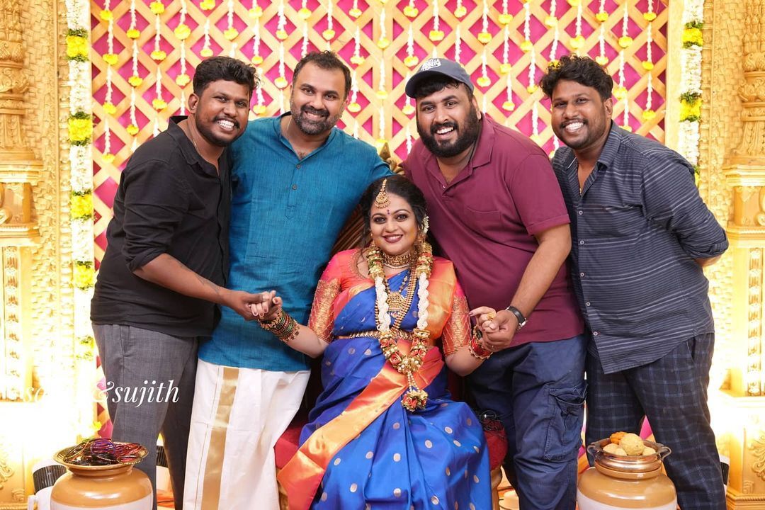 നിറ വയറുമായി നടി അശ്വതിയുടെ വളകാപ്പ് ചടങ്ങ്; സോഷ്യല്‍ മീഡിയയില്‍ വൈറലായി ചിത്രങ്ങള്‍