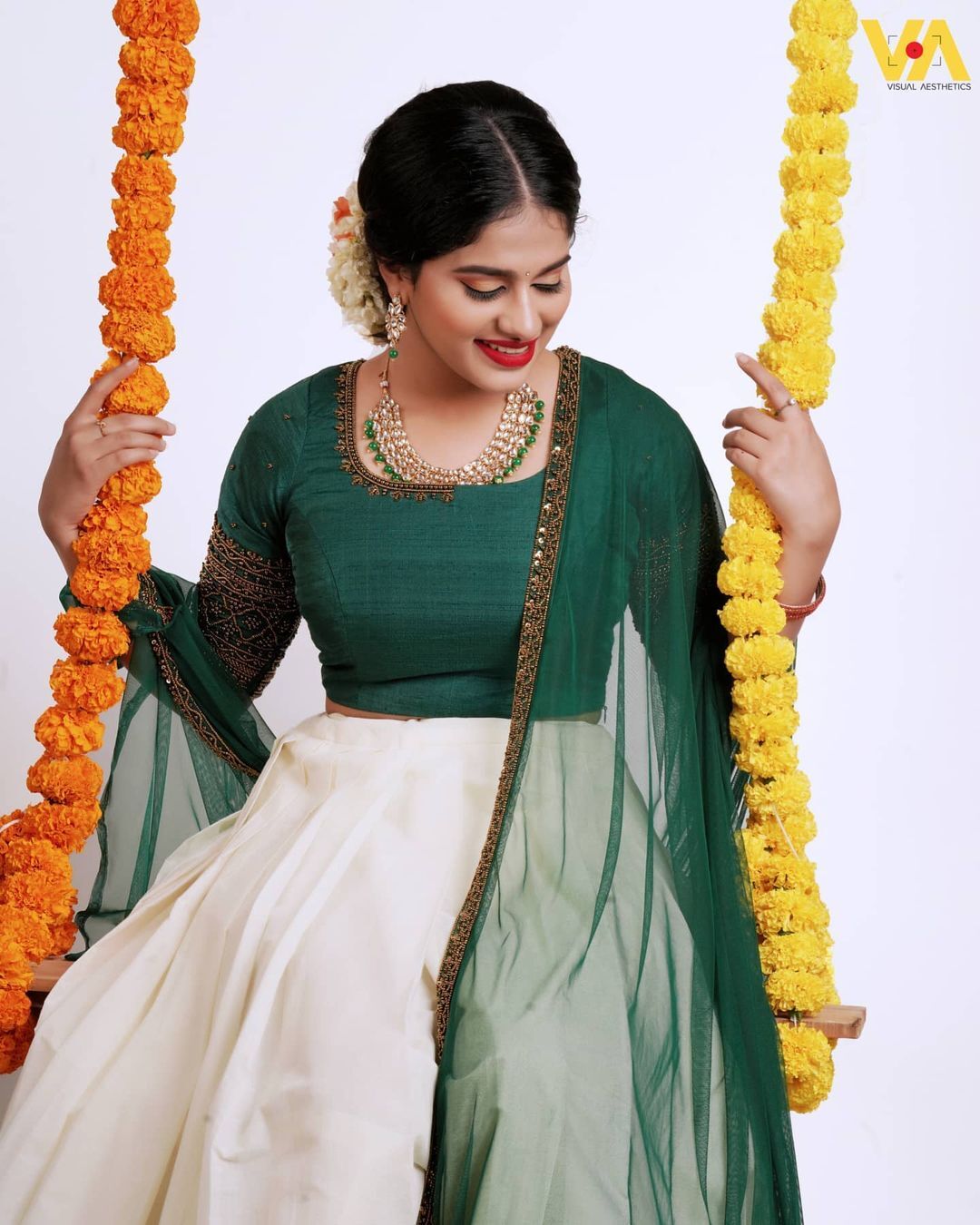 എന്തൊരു സുന്ദരിയാ കാണാന്‍; ട്രെന്‍ഡിംഗായി നയന്‍താര ചക്രവര്‍ത്തിയുടെ ചിത്രങ്ങള്‍