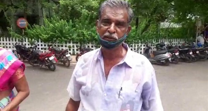 Couple Try to set them Into blaze In front of the district collector office in Tiruvallur