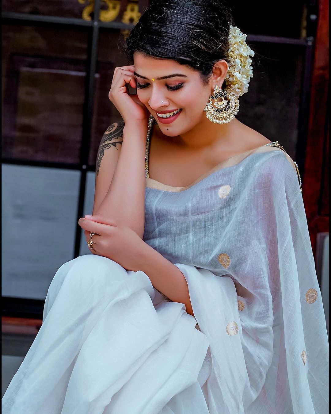 ''എന്റെ ജീവൻ എന്റെ കുഞ്ഞിന് വേണ്ടി മാത്രം..'' അമൃതയുടെ വാക്കുകൾ ബാലയെ ഉന്നം വെച്ചോ എന്ന് ആരാധകർ