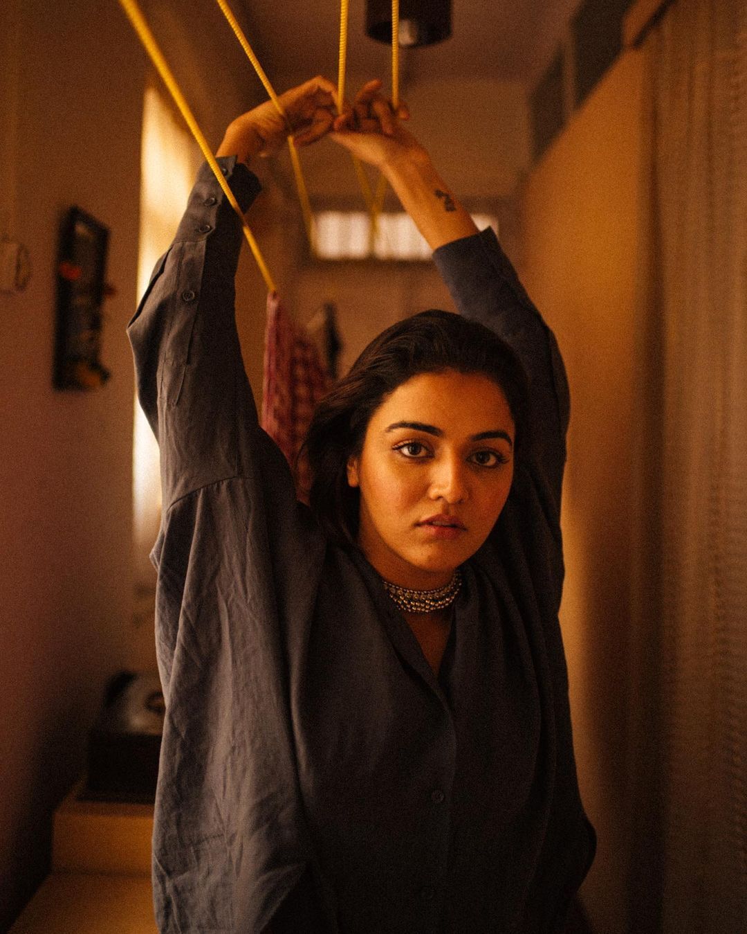 ഹോട്ട് ലുക്കിൽ വാമിഖ ഗാബ്ബി; ചിത്രങ്ങൾ വൈറലാകുന്നു