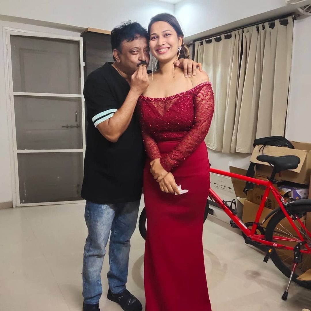 Inaya Sultana:ఆర్జీవీ చేతిలో పడి ఓవర్‌నైట్ సెలిబ్రిటీగా మారిన భామ (ఫోటోలు)