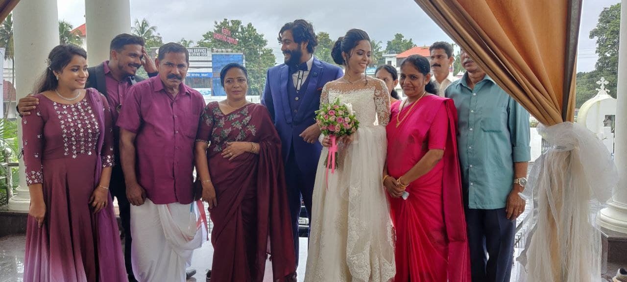 നടന്‍ ആന്‍റണി വര്‍ഗീസ് വിവാഹിതനായി- ചിത്രങ്ങള്‍ കാണാം