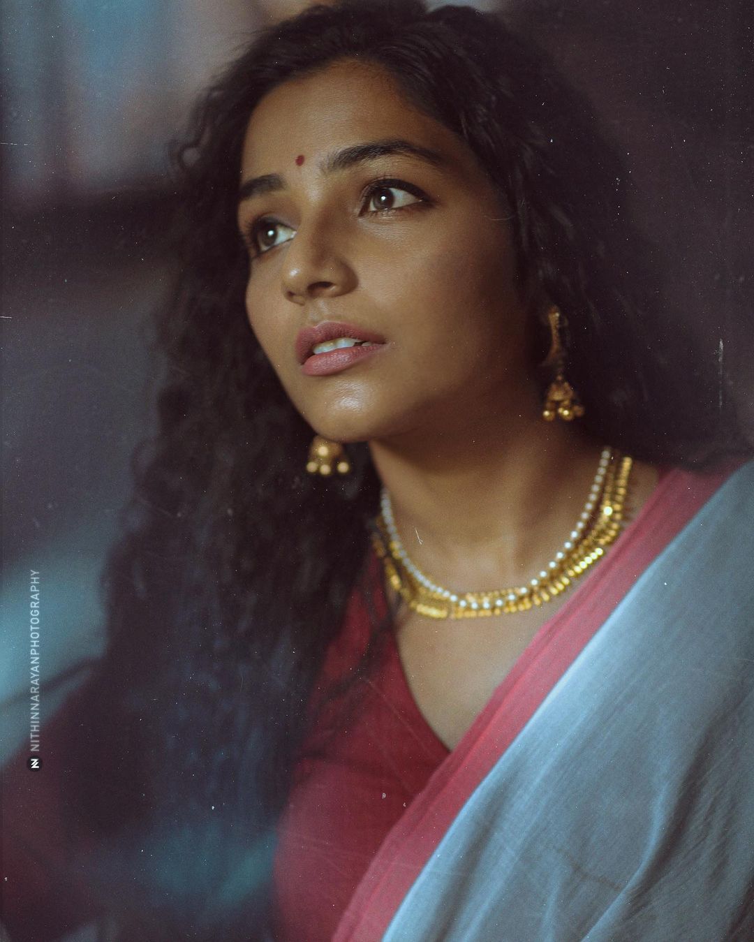 ഓണമിങ്ങെത്തിയെന്ന് രജിഷ.. കസവിൽ തിളങ്ങി താരം.. നാടൻ ലുക്ക് ഏറ്റെടുത്ത് ആരാധകർ