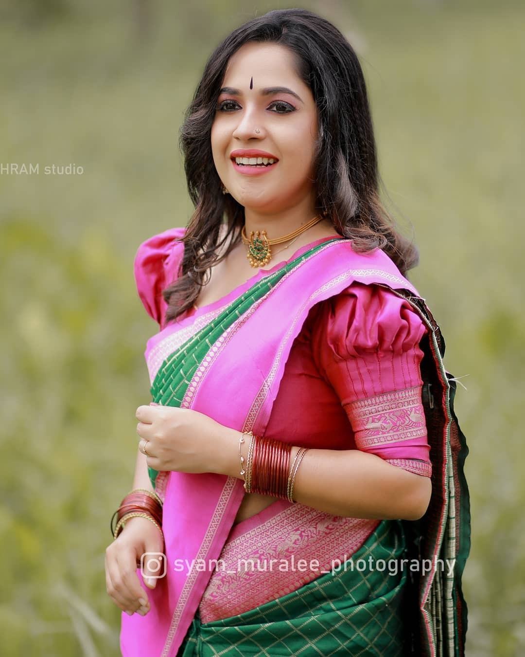 സാരിയില്‍ അതീവ സുന്ദരിയായി കുടുംബവിളക്ക് താരം അമൃത നായര്‍; വൈറലായി പുതിയ ഫോട്ടോഷൂട്ട്