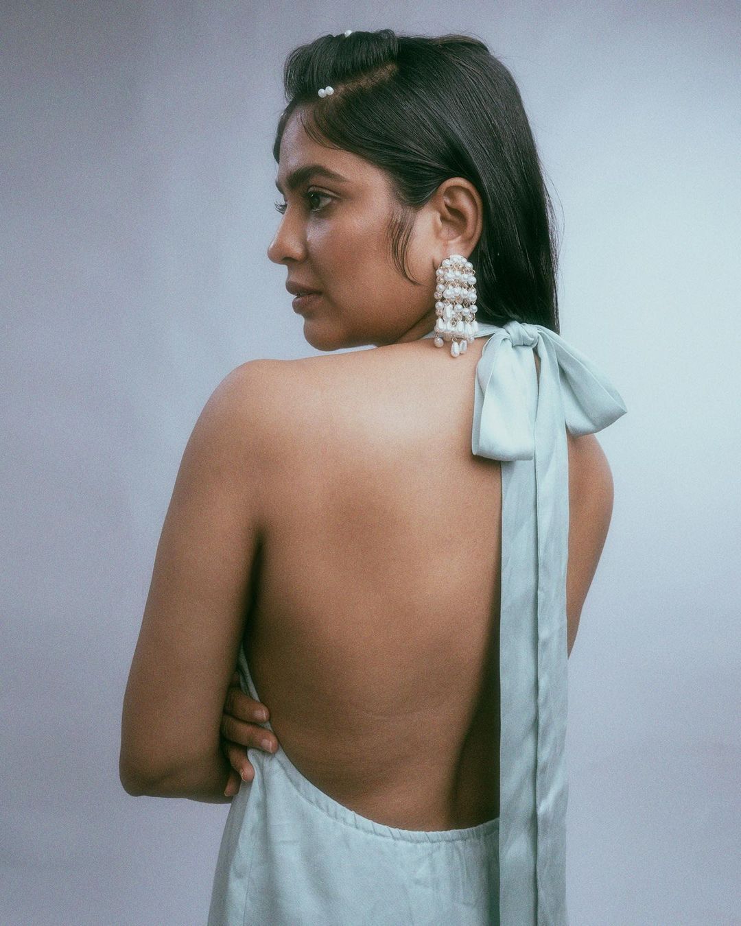 കിടിലം ഗ്ലാമറസ് ലുക്കില്‍ നടി ശ്രിന്ദ; വൈറല്‍ ഫോട്ടോ ഷൂട്ട് കാണാം