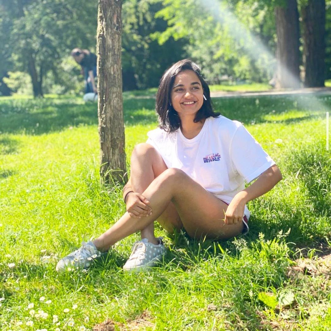 കലക്കൻ ലുക്കിൽ 'മലർവാടി' ഫെയിം അപൂർവ്വ ബോസ്; ഇൻസ്റ്റഗ്രാം ചിത്രങ്ങൾ വൈറൽ