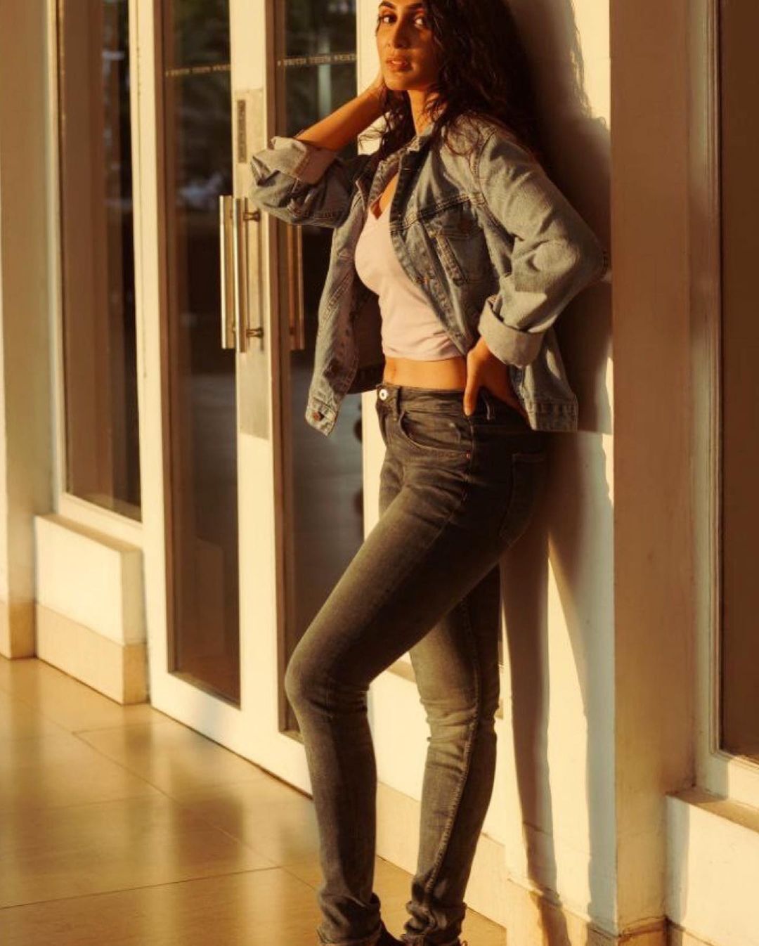 ഹോട്ട് ലുക്കില്‍ പുതിയ മേക്കോവറുമായി ദീപ്തി സതി; ഫോട്ടോഷൂട്ട് വൈറല്‍