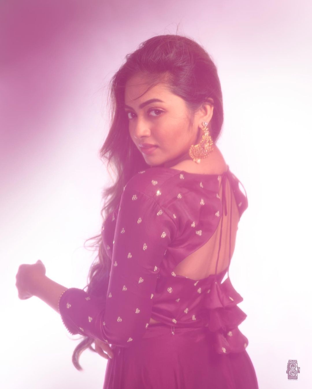 ഗ്ലാമറസ് ലുക്കിൽ മല്ലു സിങ് ഫെയിം ശാലിൻ സോയ; ചിത്രങ്ങളേറ്റെടുത്ത് സോഷ്യൽ മീഡിയ