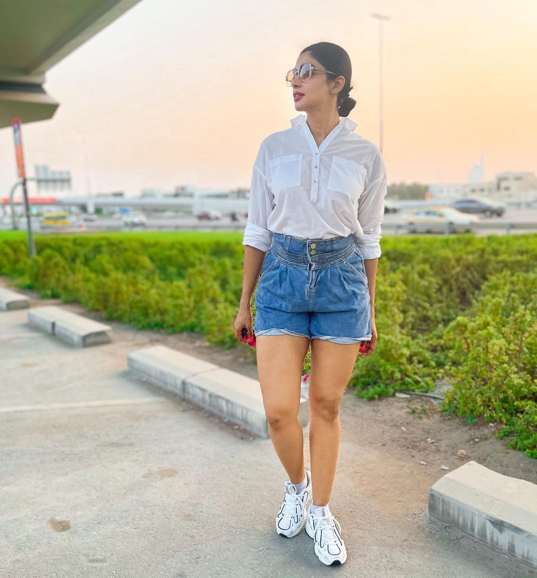 കിടിലൻ ഹെയർ സ്റ്റൈലിൽ നൈല ഉഷ; മേക്ക്ഓവറിന് കയ്യടിച്ച് ആരാധകർ