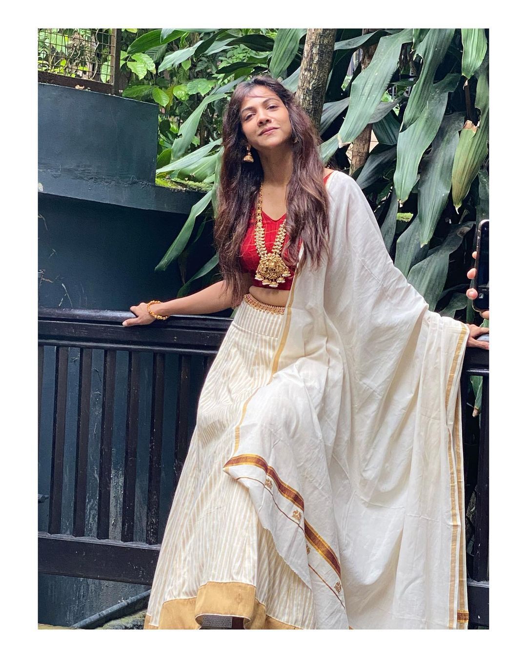 കിടിലന്‍ ഓണം ലുക്കുമായി മഡോണ സെബാസ്റ്റിയന്‍; ഫോട്ടോഷൂട്ട് പൊളിച്ചെന്ന് ആരാധകര്‍